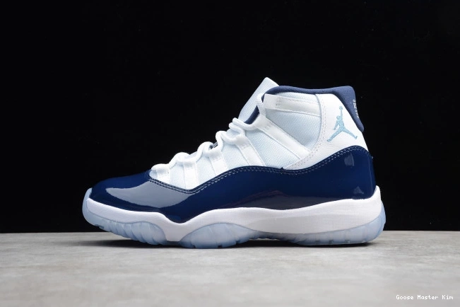 378037-123 11 Navy Retro Midnight Jordan Air 0822